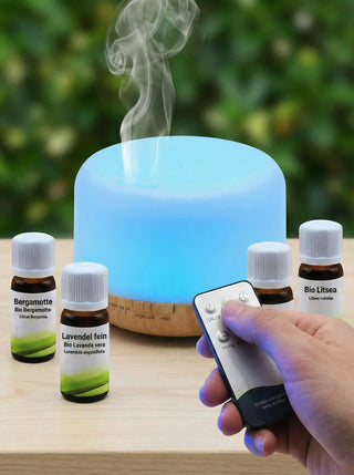 Set completo Viworo: diffusore di aromi a ultrasuoni illuminato, telecomando a distanza e quattro flaconi di oli essenziali biologici.